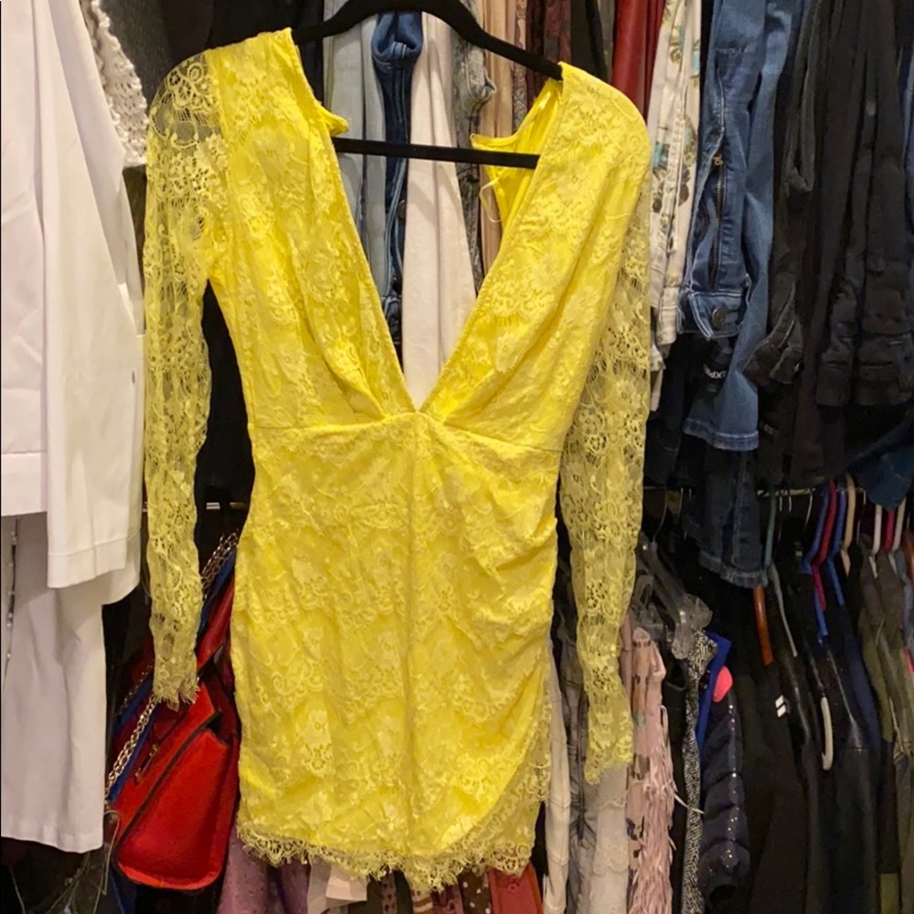 Little yellow dress